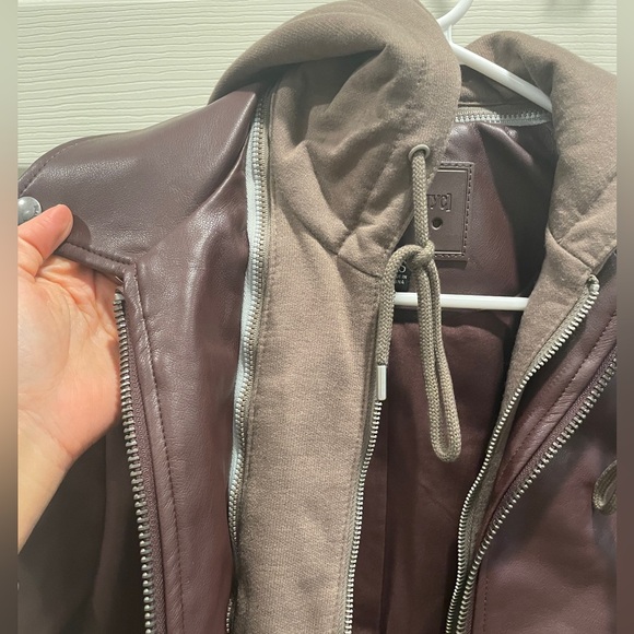 Blank NYC burgundy bomber with removable sweatshirt hood - Picture 2 of 3